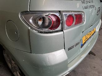 Mazda 2 2 (NB/NC/ND/NE) Hatchback 1.4 16V (FXJA) [58kW]  (04-2003/06-2007) picture 12