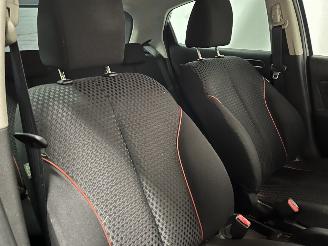 Mazda 2 2 (DE) Hatchback 1.3 16V MZR (ZJ46) [62kW]  (01-2010/06-2015) picture 8