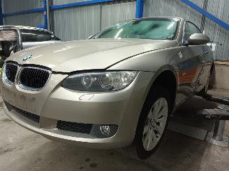 Vrakbiler auto BMW 3-serie 3 serie (E93) Cabrio 320i 16V (N43-B20A) [125kW]  (03-2007/10-2013) 2007/5