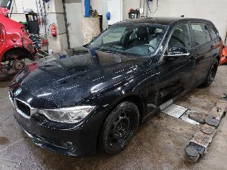 Vrakbiler auto BMW 3-serie 3 serie Touring (F31) Combi 316i 1.6 16V (N13-B16A) [100kW]  (03-2013/=
06-2015) 2013/10
