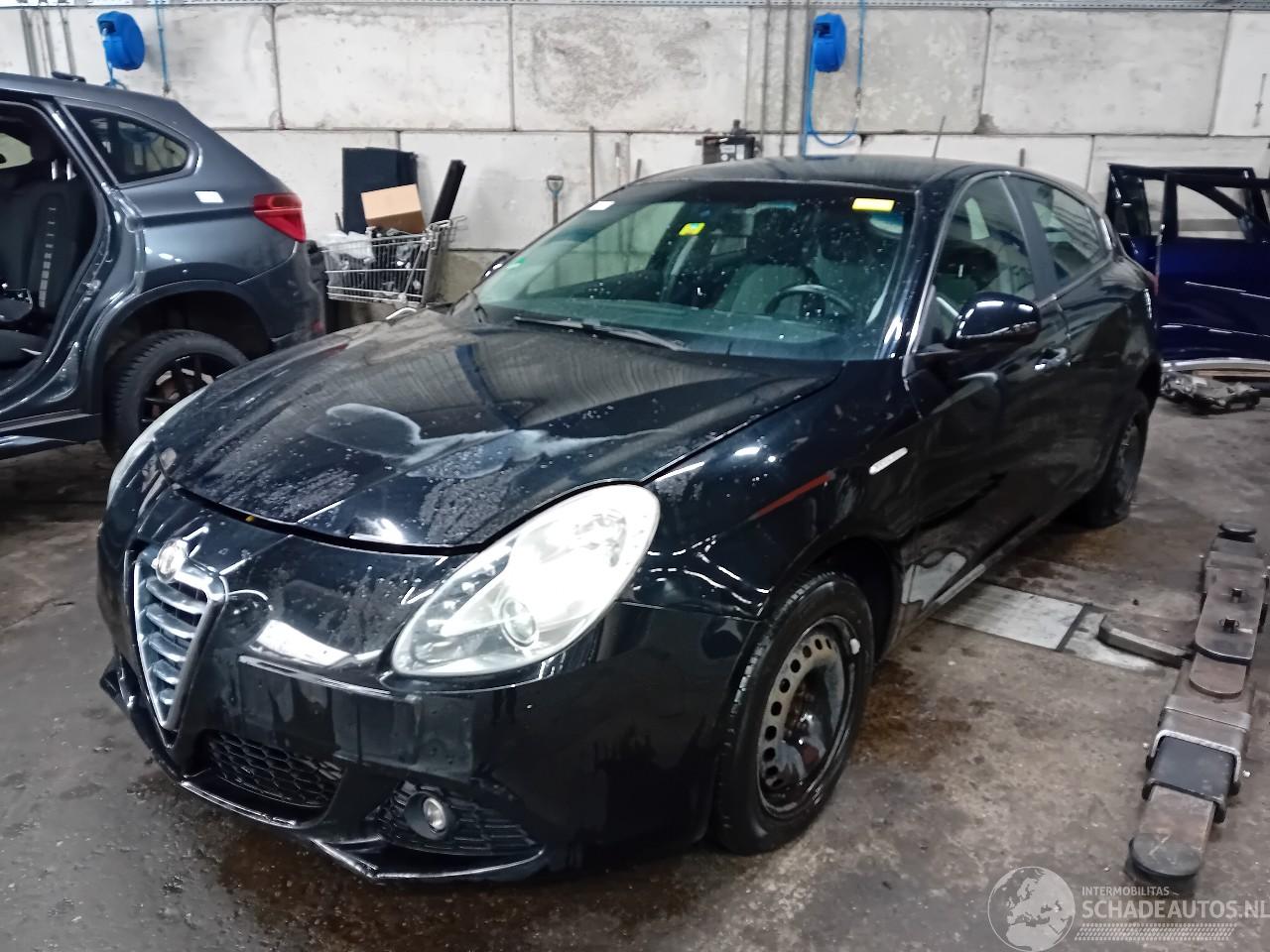 Alfa Romeo Giulietta Giulietta (940) Hatchback 2.0 JTDm 16V 140 (940.A.5000) [103kW]  (04-2=
010/12-2020)