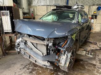 demontáž osobní automobily Volvo XC40 XC40 (XZ) SUV 1.5 T5 Plug-in Hybrid 16V (B3154T5) [193kW]  (06-2019/..=
=2E) 2022/5