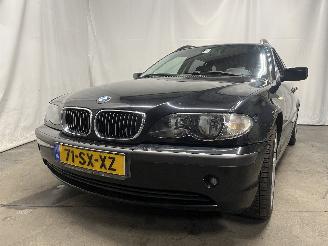 Schadeauto BMW 3-serie 3 serie Touring (E46/3) Combi 325i 24V (M54-B25(256S5)) [141kW]  (09-2=
000/09-2005) 2002/9