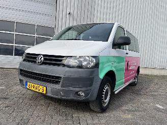 Schadeauto Volkswagen Transporter Transporter/Caravelle T5 Bus 2.0 TDI DRF (CAAA(Euro 5)) [62kW]  (09-20=
09/08-2015) 2011/7