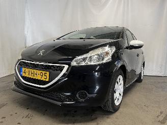 Voiture accidenté Peugeot 208 208 I (CA/CC/CK/CL) Hatchback 1.0 Vti 12V PureTech (EB0(ZMZ)) [50kW]  =
(03-2012/12-2019) 2014/7