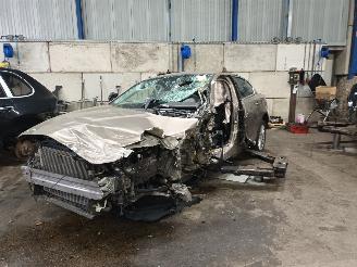 Dezmembrări autoturisme Jaguar XE XE Sedan 2.0 D E-Performance 16V (204DTD(AJ20D4)) [120kW]  (03-2015/..=
=2E) 2016/4