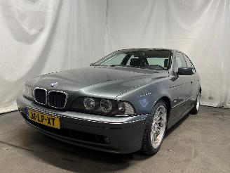 skadebil auto BMW 5-serie 5 serie (E39) Sedan 520i 24V (M54-B22(226S1)) [125kW]  (09-2000/06-200=
3) 2003/4