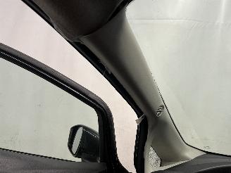 Nissan Note Note (E12) MPV 1.2 DIG-S 98 (HR12DDR) [72kW]  (08-2012/...) picture 23