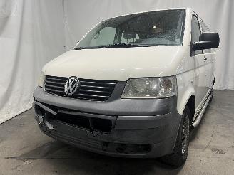damaged passenger cars Volkswagen Transporter Transporter T5 Van 2.5 TDi (BNZ) [96kW]  (04-2003/11-2009) 2009/8