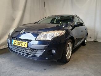 Avarii autoturisme Renault Mégane Megane III Grandtour (KZ) Combi 5-drs 1.4 16V TCe 130 (H4J-700(H4J-A7)=
) [96kW]  (05-2009/02-2016) 2009/11