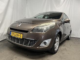 Auto incidentate Renault Scenic Grand Scénic III (JZ) MPV 1.4 16V TCe 130 (H4J-700(H4J-A7)) [96kW]  =
(02-2009/12-2016) 2010/5