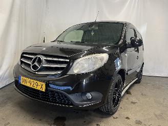 Schadeauto Mercedes Citan Citan (415.6) Van 1.5 111 CDI (OM607.951(K9K)) [81kW]  (06-2013/08-202=
1) 2015/5