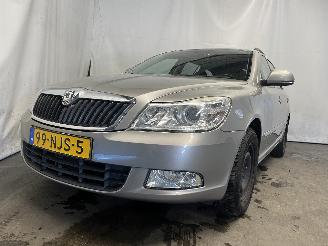 Schadeauto Skoda Octavia Octavia Combi (1Z5) Combi 5-drs 1.4 TSI 16V (CAXA) [90kW]  (11-2008/06=
-2013) 2010/9