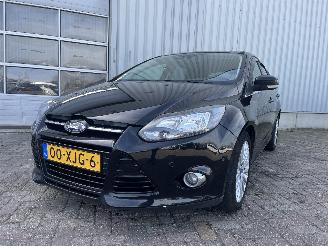 krockskadad bil auto Ford Focus Focus 3 Hatchback 1.0 Ti-VCT EcoBoost 12V 100 (M2DA(Euro 5)) [74kW]  (=
02-2012/05-2018) 2012/6
