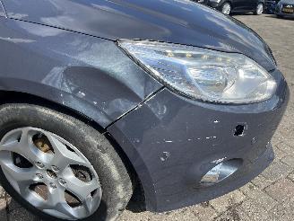 Ford Focus Focus 3 Wagon Combi 1.6 TDCi ECOnetic (NGDB) [77kW]  (05-2012/05-2018)= picture 9