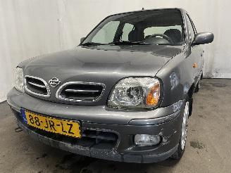 Schadeauto Nissan Micra Micra (K11) Hatchback 1.4 16V (CGA3DE) [60kW]  (09-2000/02-2003) 2002/7