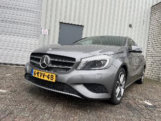 Damaged car Mercedes A-klasse A (W176) Hatchback 1.6 A-180 16V (M270.910) [90kW]  (09-2012/05-2018) 2013/7