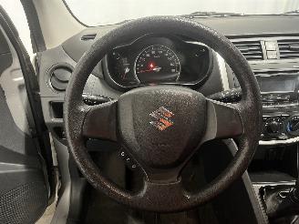 Suzuki Celerio Celerio (LF) Hatchback 5-drs 1.0 12V (K10C) [50kW]  (03-2014/...) picture 22