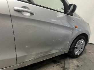 Suzuki Celerio Celerio (LF) Hatchback 5-drs 1.0 12V (K10C) [50kW]  (03-2014/...) picture 8