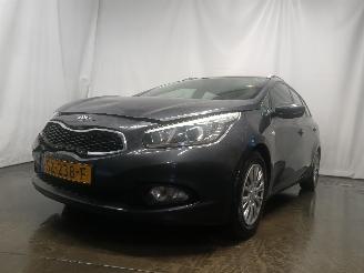Unfallwagen Kia Cee d Cee'd Sportswagon (JDC5) Combi 1.4i CVVT 16V (G4FA) [73kW]  (09-2012/1=
2-2018) 2013/5