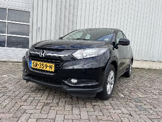 krockskadad bil auto Honda Hr-v HR-V (RU) MPV 1.5 i-VTEC 16V (L15B4(Euro 6)) [96kW]  (08-2015/...) 2018/5