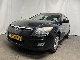 damaged passenger cars Hyundai I-30 i30 (FD) Hatchback 1.4 CVVT 16V (G4FA) [80kW]  (10-2007/11-2011) 2009/6