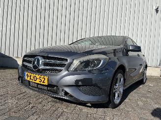 Schadeauto Mercedes A-klasse A (W176) Hatchback 1.6 A-180 16V (M270.910) [90kW]  (09-2012/05-2018) 2014/9