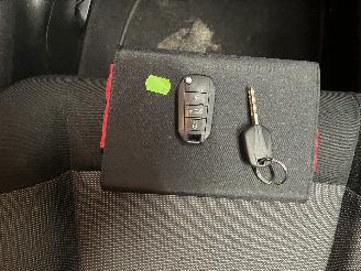 Citroën C4 C4 Cactus (0B/0P) Hatchback 5-drs 1.2 PureTech 82 12V (EB2F(HMZ)) [60k=
W]  (09-2014/...) picture 25