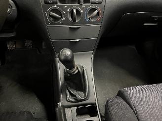 Toyota Corolla Corolla (E12) Hatchback 2.0 D-4D 16V 90 (1CD-FTV) [66kW]  (01-2002/12-=
2006) picture 17