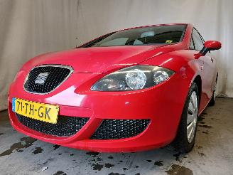 damaged passenger cars Seat Leon Leon (1P1) Hatchback 5-drs 1.9 TDI 105 (BXE) [77kW]  (07-2005/12-2010)= 2006/9