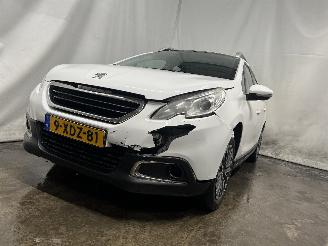 krockskadad bil auto Peugeot 2008 2008 (CU) MPV 1.2 Vti 12V PureTech 82 (EB2F(HMZ)) [60kW]  (03-2013/12-=
2018) 2014/7