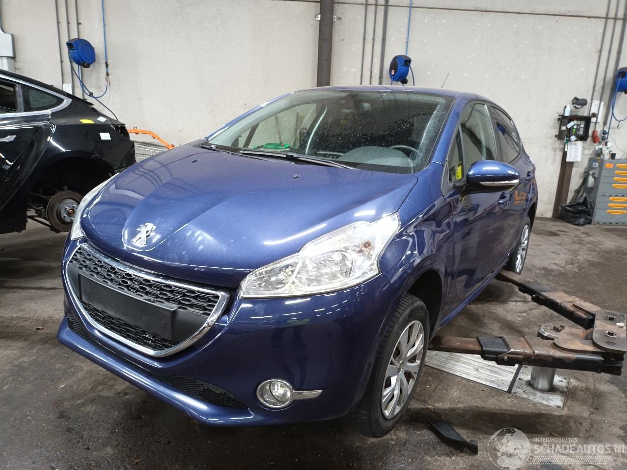 Peugeot 208 208 I (CA/CC/CK/CL) Hatchback 1.2 Vti 12V PureTech 82 (EB2F(HMZ)) [60k=
W]  (03-2012/12-2019)