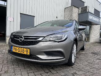 krockskadad bil auto Opel Astra Astra K Hatchback 5-drs 1.0 Turbo 12V (B10XFT(Euro 6)) [77kW]  (10-201=
5/12-2022) 2017/7