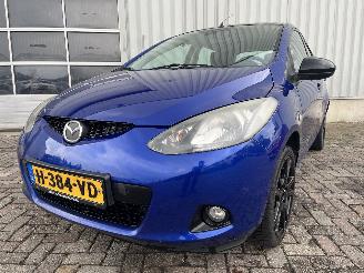Vaurioauto  passenger cars Mazda 2 2 (DE) Hatchback 1.3 16V S-VT High Power (ZJ46) [63kW]  (10-2007/06-20=
15) 2009/11