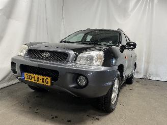krockskadad bil auto Hyundai Santa Fe Santa Fe I SUV 2.4 16V 4x4 (G4JS) [107kW]  (02-2001/02-2006) 2003/6