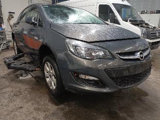 Opel Astra Astra J (PC6/PD6/PE6/PF6) Hatchback 5-drs 1.6 CDTI 16V (B16DTL) [81kW]=
  (02-2014/10-2015) picture 2