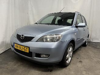 skadebil auto Mazda 2 2 (NB/NC/ND/NE) Hatchback 1.4 16V (FXJA) [58kW]  (04-2003/06-2007) 2003/10