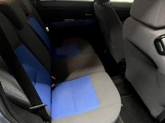 Mazda 2 2 (NB/NC/ND/NE) Hatchback 1.4 16V (FXJA) [58kW]  (04-2003/06-2007) picture 10