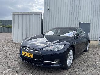  Tesla Model S Model S Liftback 85 (L1S) [270kW]  (09-2012/02-2016) 2014/9