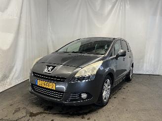 skadebil auto Peugeot 5008 5008 I (0A/0E) MPV 1.6 THP 16V (EP6CDT(5FV)) [115kW]  (09-2009/03-2017=
) 2011/5