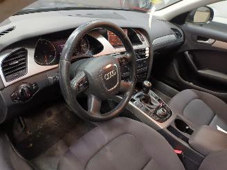 Audi A4 A4 Avant (B8) Combi 1.8 TFSI 16V (CCUA) [118kW]  (11-2007/03-2012) picture 5