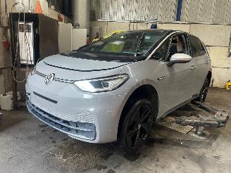 Dezmembrări autoturisme Volkswagen ID.3 ID.3 (E11/E12) Hatchback 5-drs First, Life, Pro 58 kWh (EBJC) [150kW] =
 (11-2019/...) 2020/9