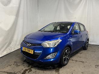 Damaged car Hyundai I-20 i20 Hatchback 1.2i 16V (G4LA) [63kW]  (03-2012/12-2015) 2012/9
