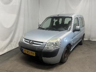 Damaged car Peugeot Partner Partner Combispace MPV 1.6 16V (TU5JP4(NFU)) [80kW]  (07-2001/03-2008)= 2005/2