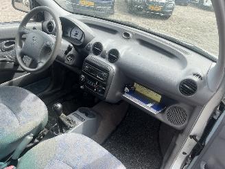 Hyundai Atos Atos Hatchback 1.1 12V (G4HD) [43kW]  (05-2003/05-2005) picture 8