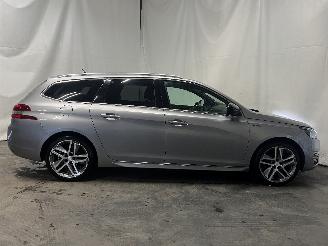 Peugeot 308 308 SW (L4/L9/LC/LJ/LR) Combi 5-drs 1.2 12V e-THP PureTech 130 (EB2DTS=
(HNY)) [96kW]  (03-2014/06-2021) picture 7