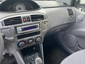 Hyundai Matrix Matrix Hatchback 1.6 16V (G4ED) [76kW]  (06-2001/04-2010) picture 16