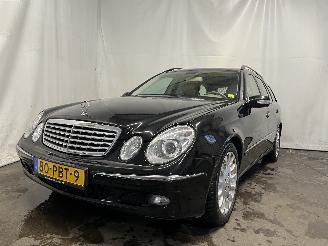 Voiture accidenté Mercedes E-klasse E Combi (S211) Combi 3.5 E-350 V6 24V (M272.964) [200kW]  (03-2005/07-=
2009) 2005/11