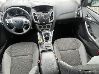 Ford Focus Focus 3 Wagon Combi 1.0 Ti-VCT EcoBoost 12V 125 (M1DC) [92kW]  (02-201=
2/05-2018) picture 11