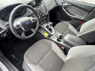 Ford Focus Focus 3 Wagon Combi 1.0 Ti-VCT EcoBoost 12V 125 (M1DC) [92kW]  (02-201=
2/05-2018) picture 12